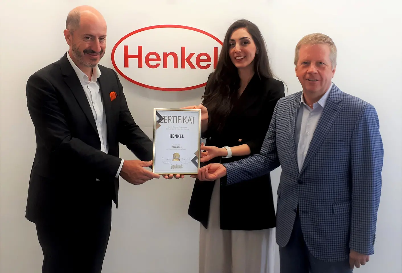 András Wiszkidenszky (Superbrands Austria), Narine Balmanian (Talent Acquisition Manager Henkel Österreich) und Peter Truzla (Personalleiter Henkel Österreich)