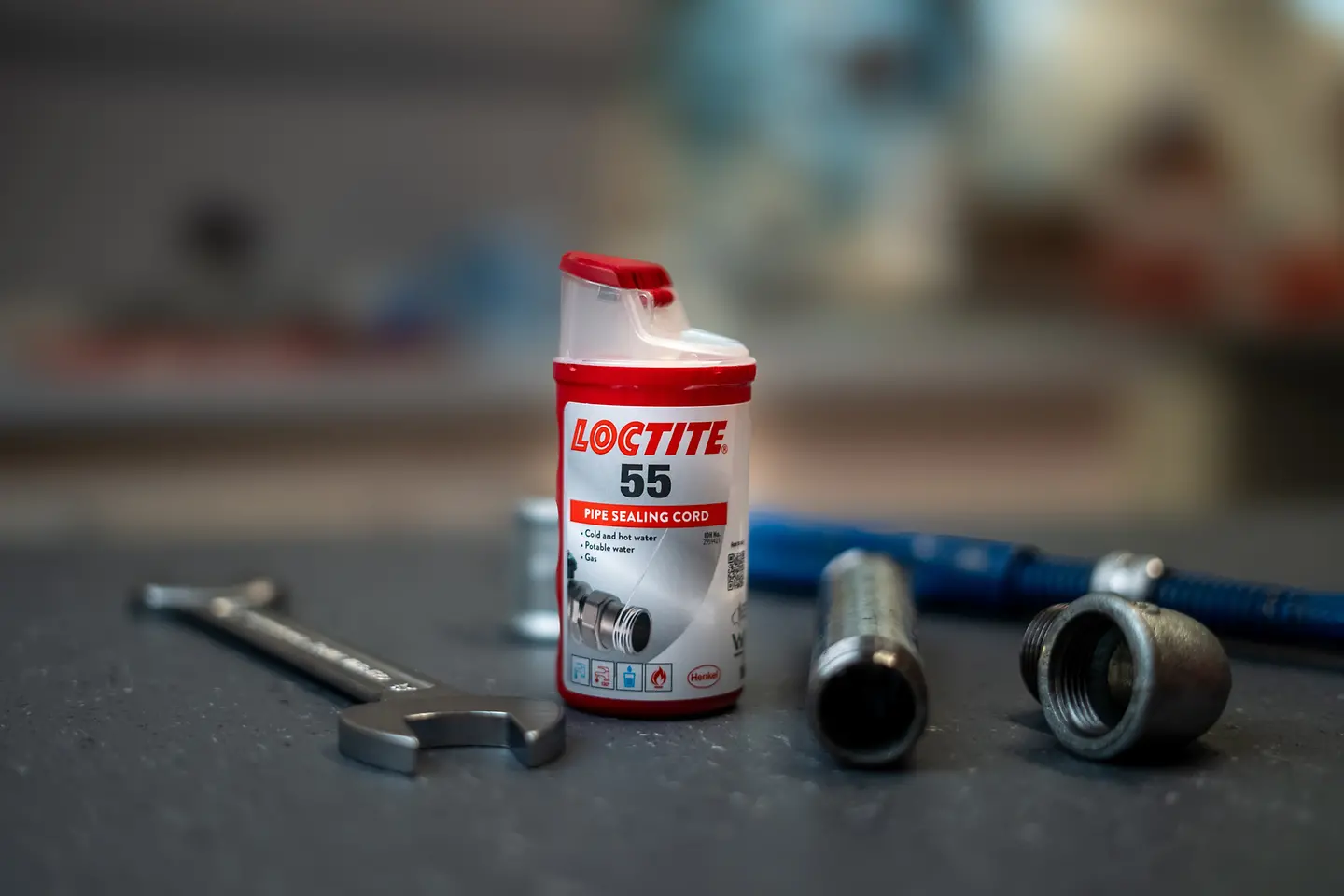 
Die neue Verpackung für Loctite 55 bietet mehrere Verbesserungen, um die Anwendung des Gewindedichtfadens für Anweder:innen noch einfacher und bequemer zu machen.